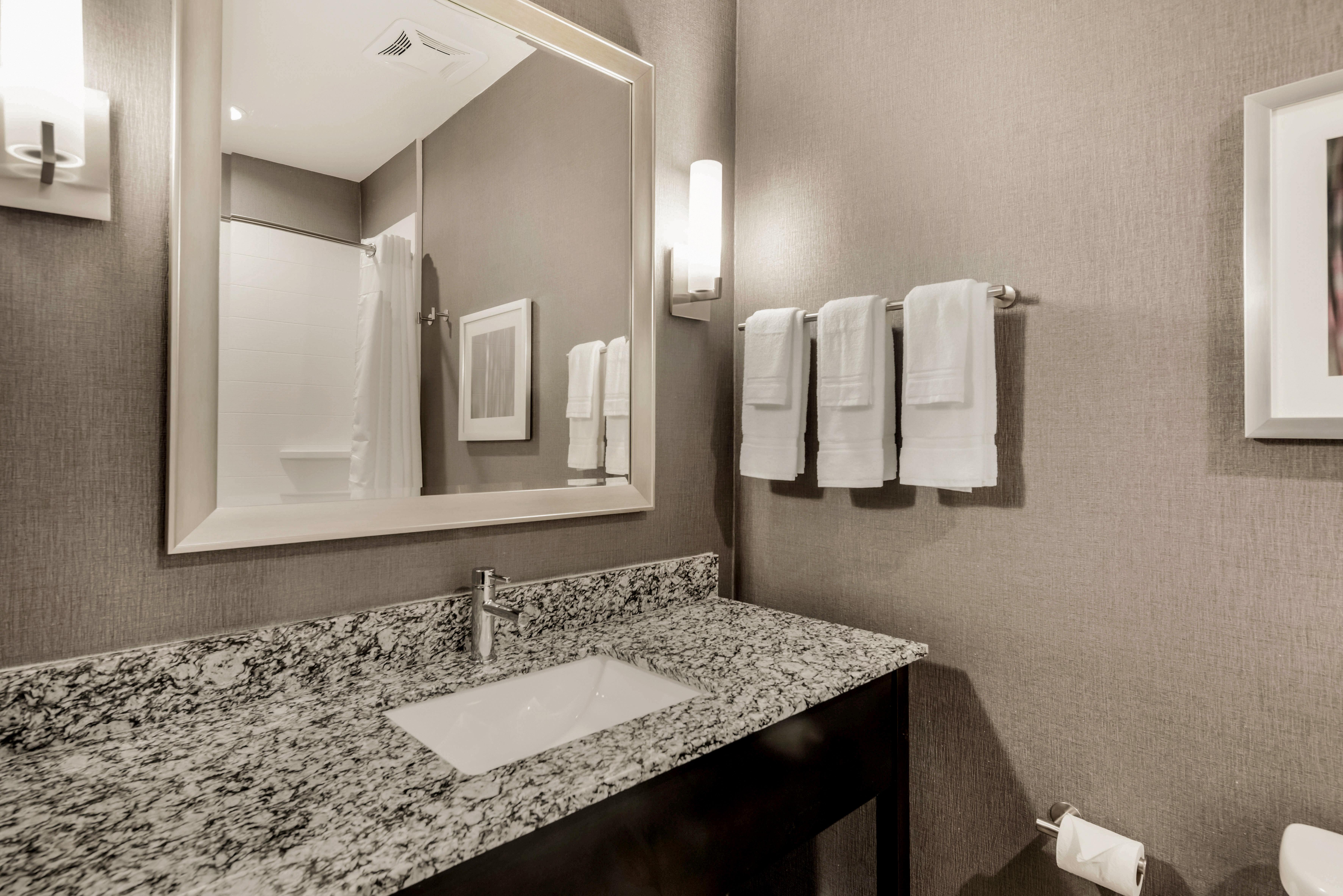 Holiday Inn Hotel & Suites Silicon Valley - Milpitas By Ihg מראה חיצוני תמונה