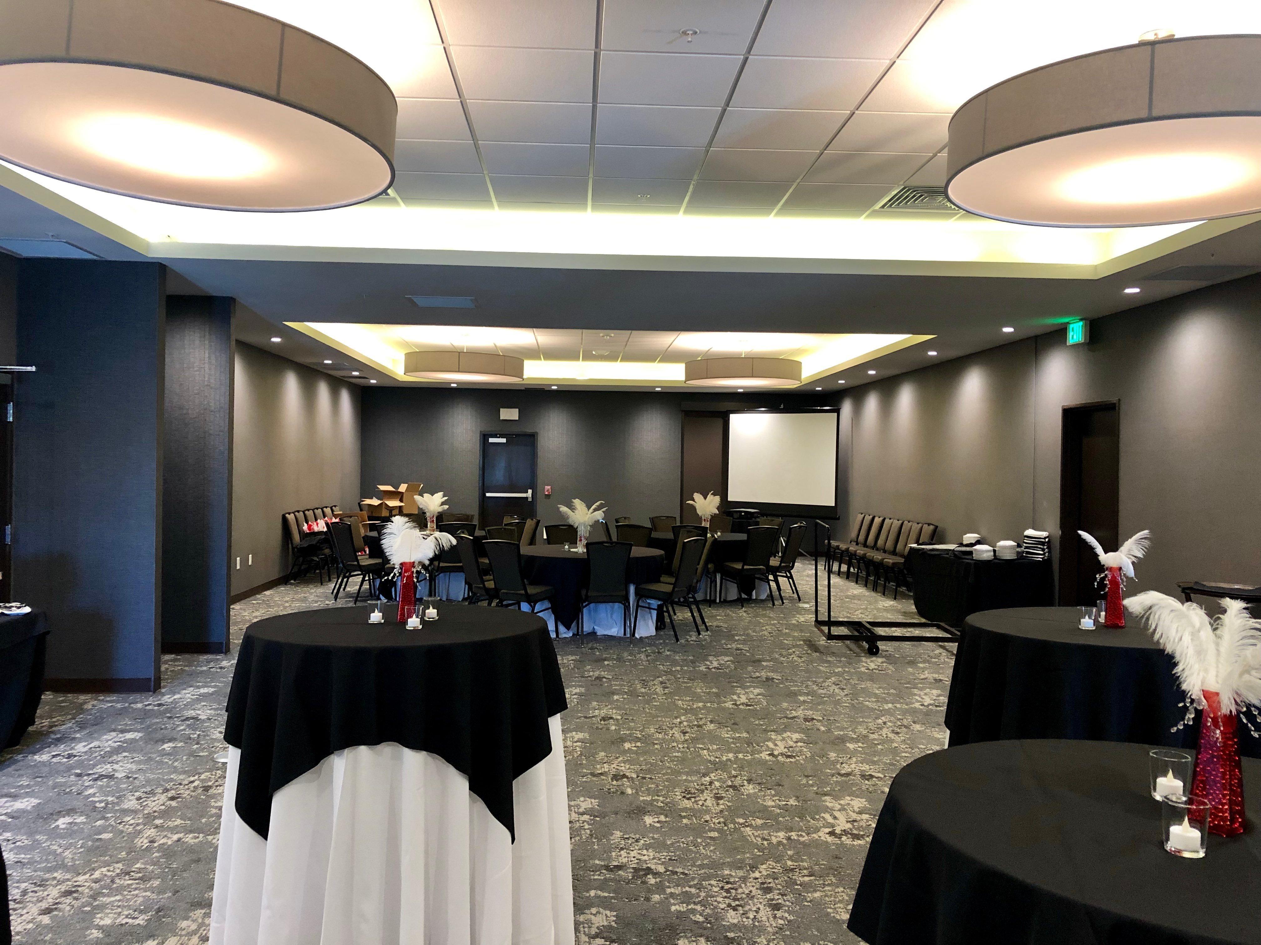 Holiday Inn Hotel & Suites Silicon Valley - Milpitas By Ihg מראה חיצוני תמונה