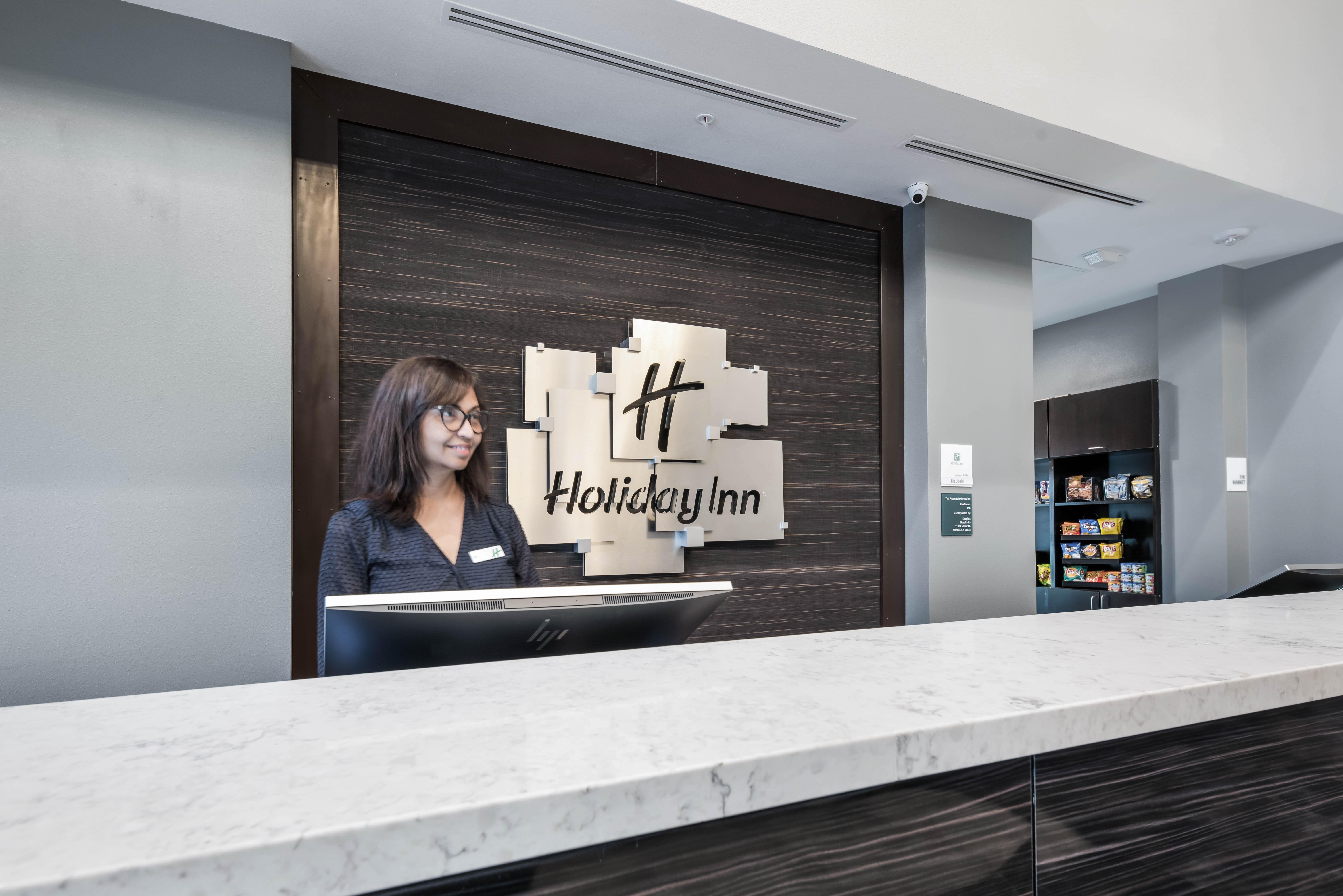 Holiday Inn Hotel & Suites Silicon Valley - Milpitas By Ihg מראה חיצוני תמונה
