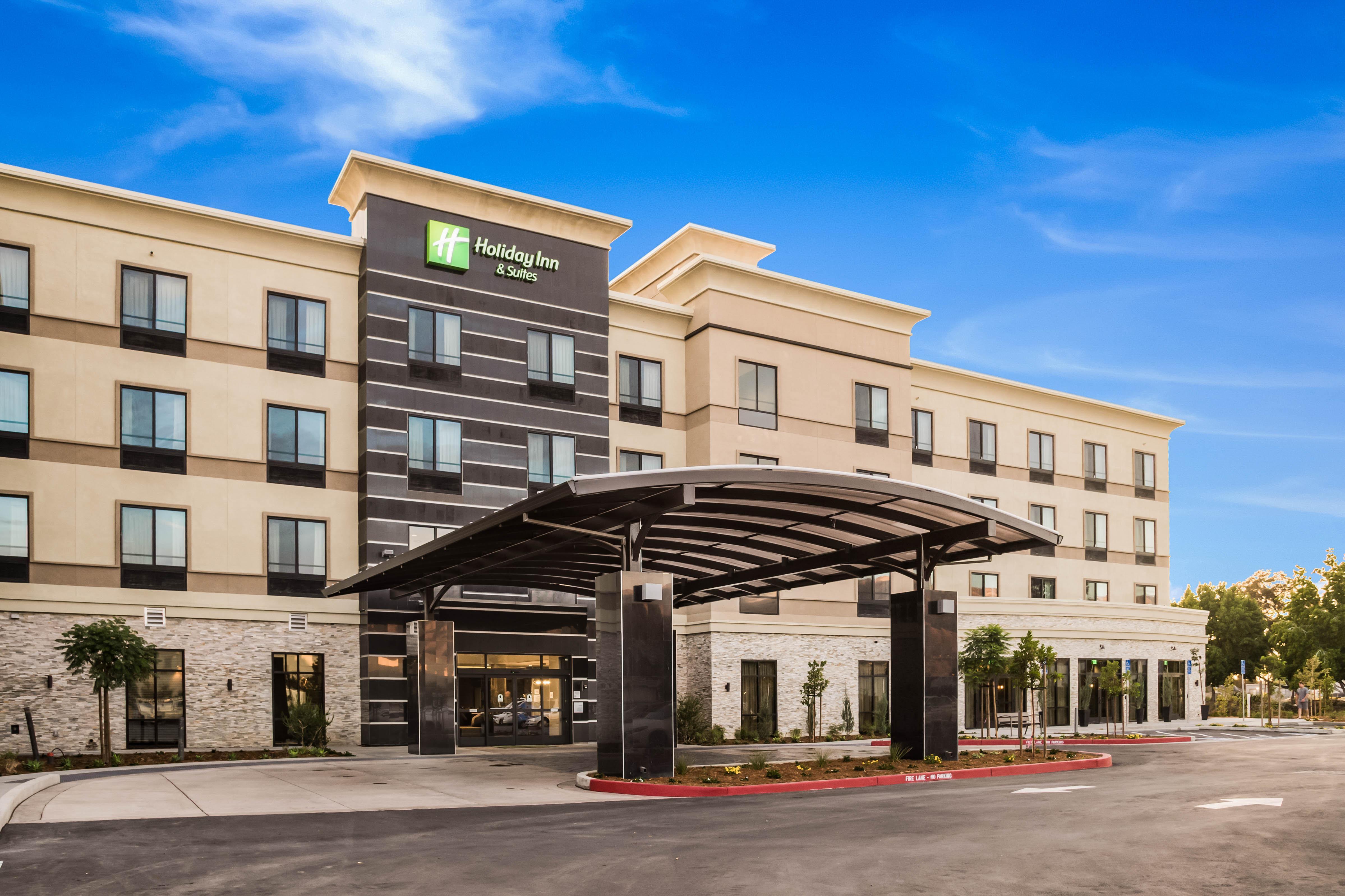 Holiday Inn Hotel & Suites Silicon Valley - Milpitas By Ihg מראה חיצוני תמונה