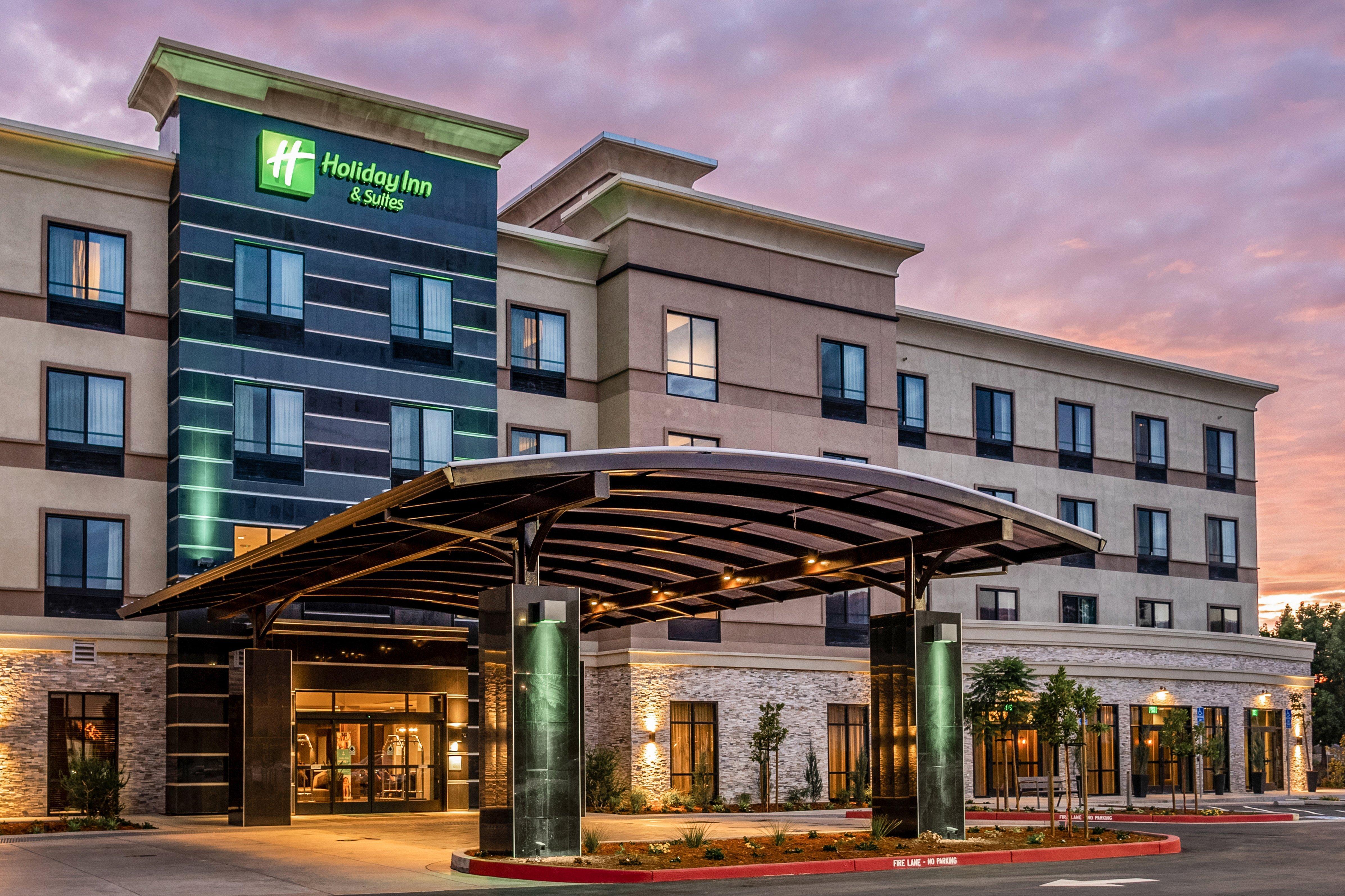 Holiday Inn Hotel & Suites Silicon Valley - Milpitas By Ihg מראה חיצוני תמונה