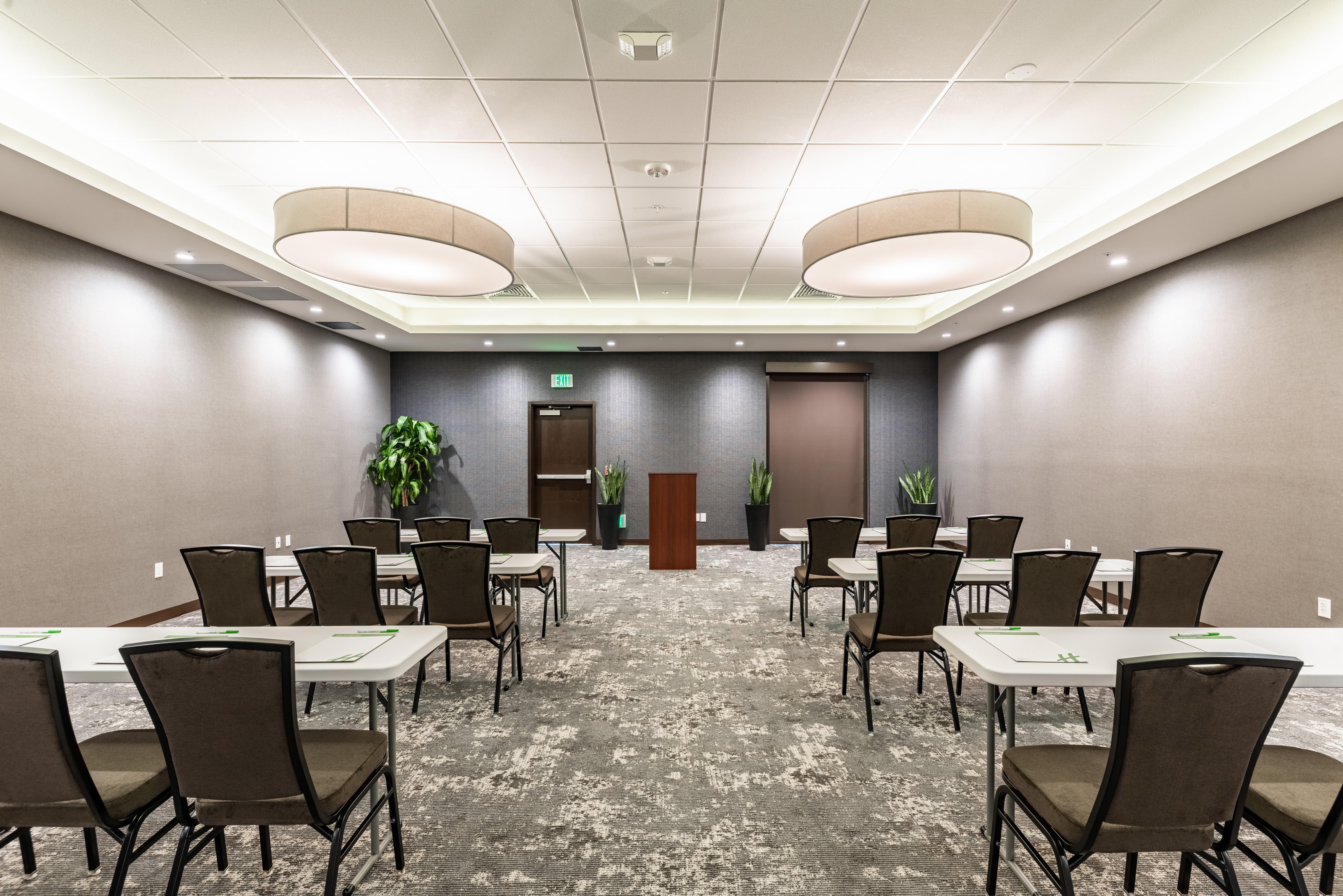 Holiday Inn Hotel & Suites Silicon Valley - Milpitas By Ihg מראה חיצוני תמונה