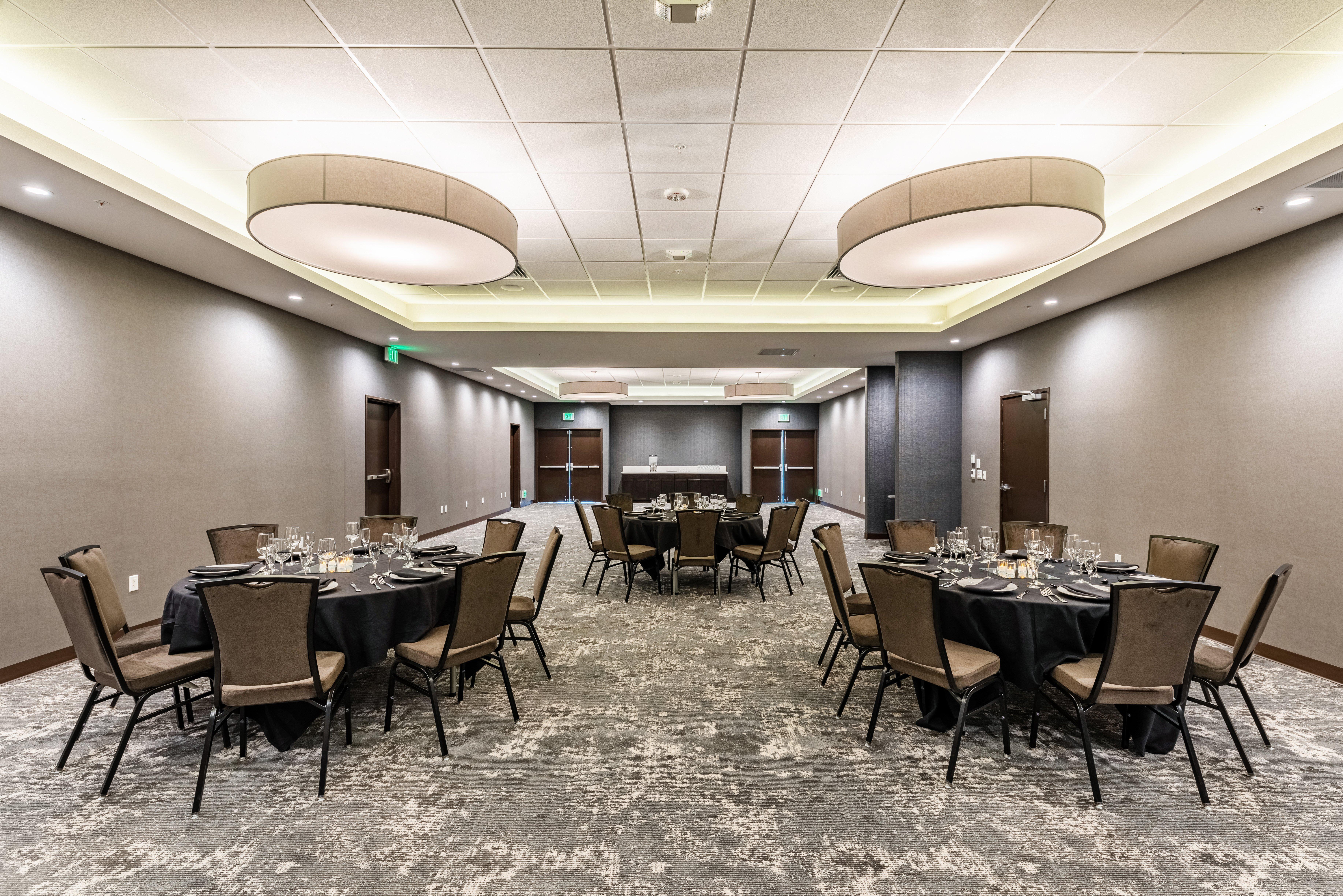 Holiday Inn Hotel & Suites Silicon Valley - Milpitas By Ihg מראה חיצוני תמונה
