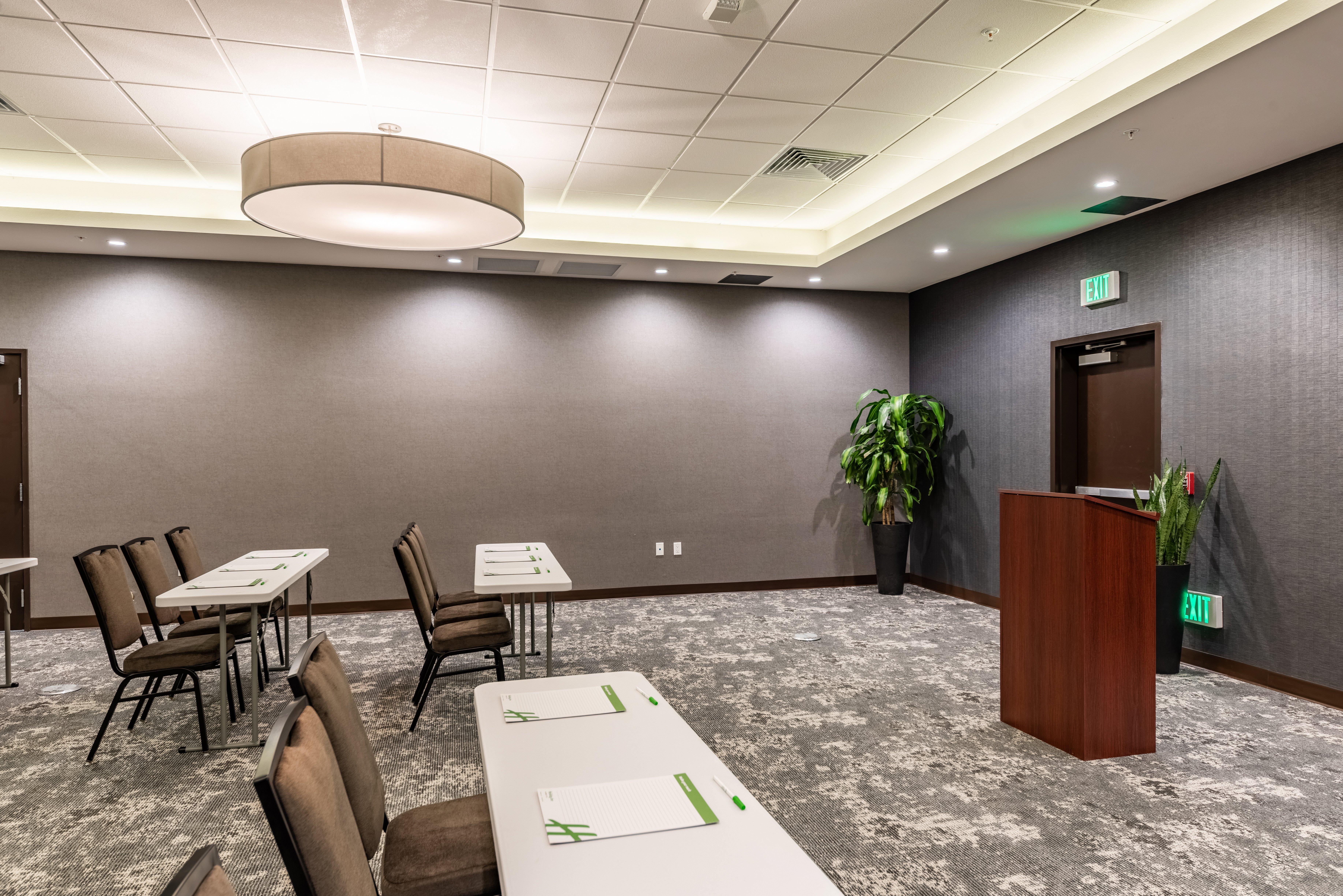 Holiday Inn Hotel & Suites Silicon Valley - Milpitas By Ihg מראה חיצוני תמונה